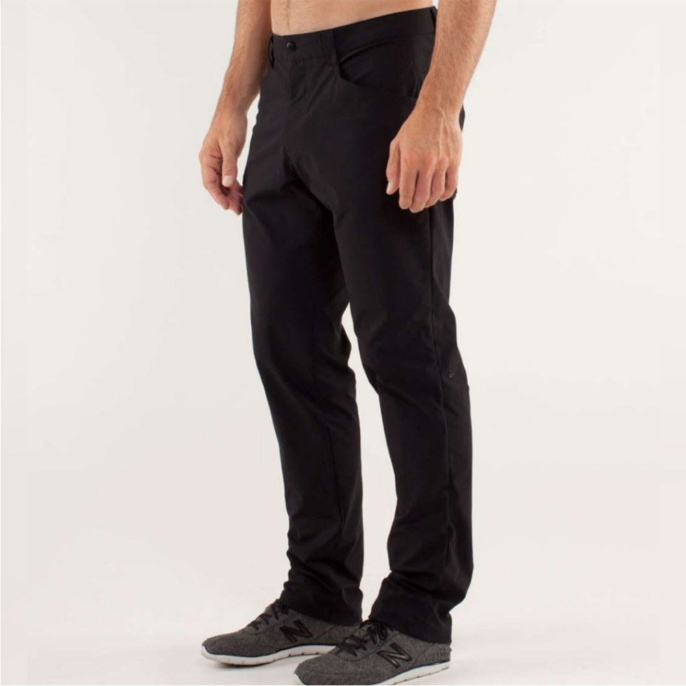 Lululemon Mission Pants ⭐️